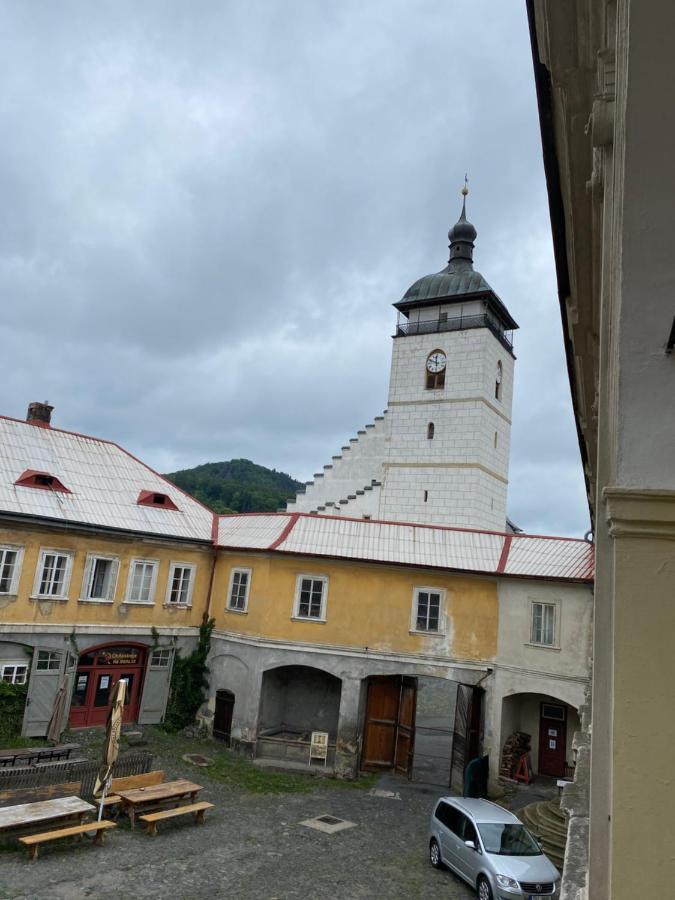 Apartmán Gold na zámku Ceska Kamenice Exterior foto